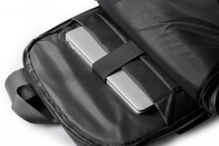Trunk Travel Backpack - plecak z kieszenią na laptop (black)