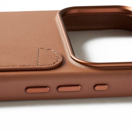 Mujjo Wallet Leather Case - etui skórzane do iPhone 18 Pro Max / 17 Pro Max kompatybilne z MagSafe (tan)