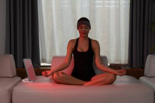Nanoleaf Wellness Red Light Therapy Panel - panel do terapii światłem czerwonym