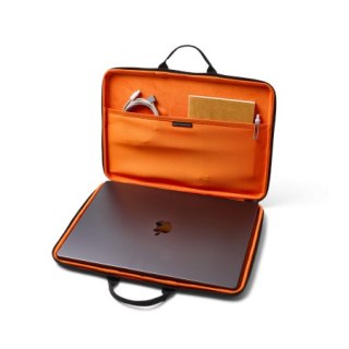 UAG Civilian Shock Sleeve - etui ochronne z uchwytem do MacBook 15" - 16" (black)