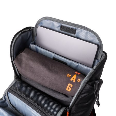 UAG Civilian - plecak na laptop 16" (20L) (black/orange)