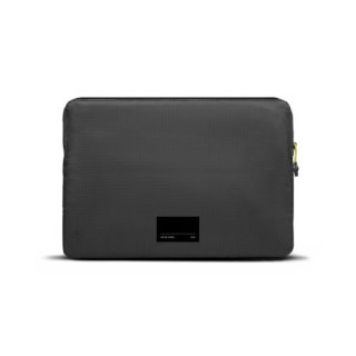 Native Union Ultralight Sleeve - etui ochronne do Macbook 15" (black)