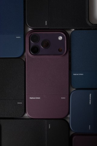 Native Union (RE)Classic Case - etui do iPhone 18 Pro / 17 Pro kompatybilne z MagSafe (burgundy)