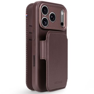 Decoded Leather Detachable Wallet - skórzane etui do iPhone 18 Pro Max / 17 Pro Max kompatybilne z MagSafe (chocolat brown)