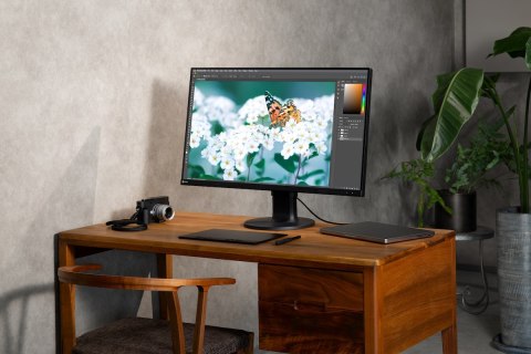 EIZO ColorEdge CS3200X - monitor 32" 3840 x 2160, 4K, AdobeRGB 99%, DCI-P3 96%, HDR, kalibracja sprzętowa