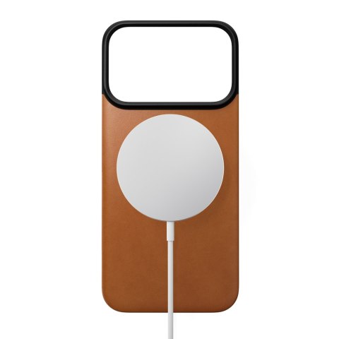 NOMAD Magnetic Leather Back - nakładka magnetyczna na iPhone 18 Pro / 17 Pro kompatybilna z MagSafe, skóra Horween (saddle)