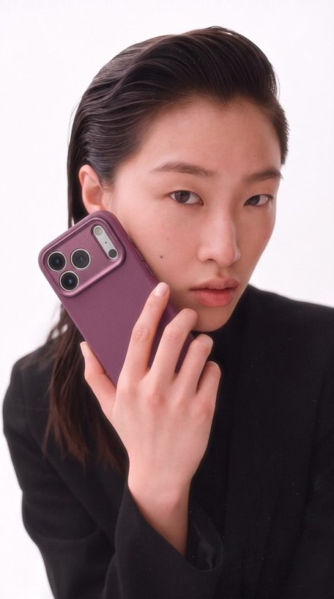 Decoded AntiMicrobial Silicone Backcover - etui do iPhone 18 Pro / 17 Pro kompatybilne z MagSafe (plum)