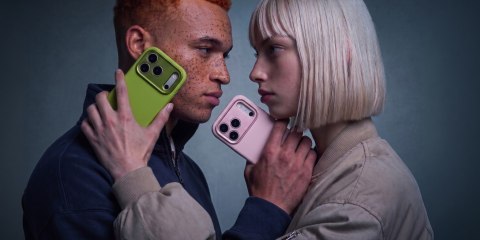 Decoded AntiMicrobial Silicone Backcover - etui do iPhone 18 Pro Max / 17 Pro Max kompatybilne z MagSafe (moss green)