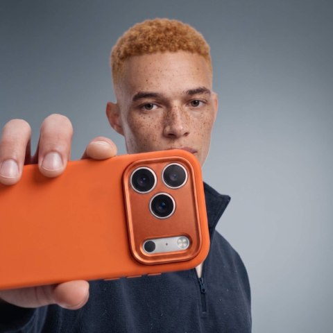 Decoded AntiMicrobial Silicone Backcover - etui do iPhone 18 Pro Max / 17 Pro Max kompatybilne z MagSafe (terracotta)